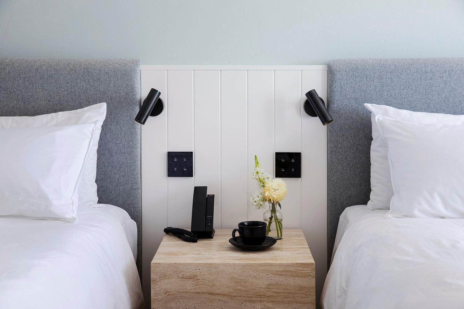 Manly Pacific Sydney Mgallery Collection Экстерьер фото A bedside table